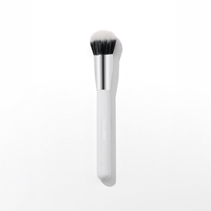 Angled Blending Face Brush - Smooth Finish